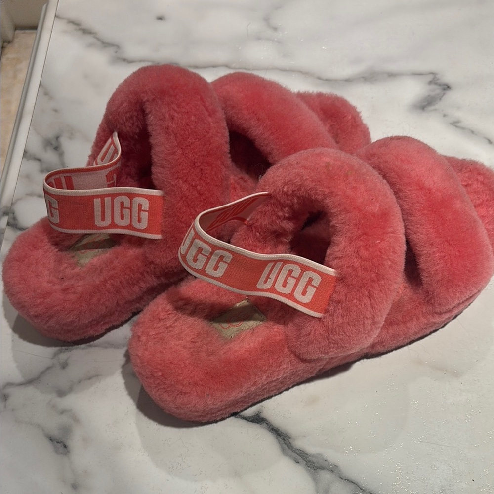 UGG Fluffy pink Slippers